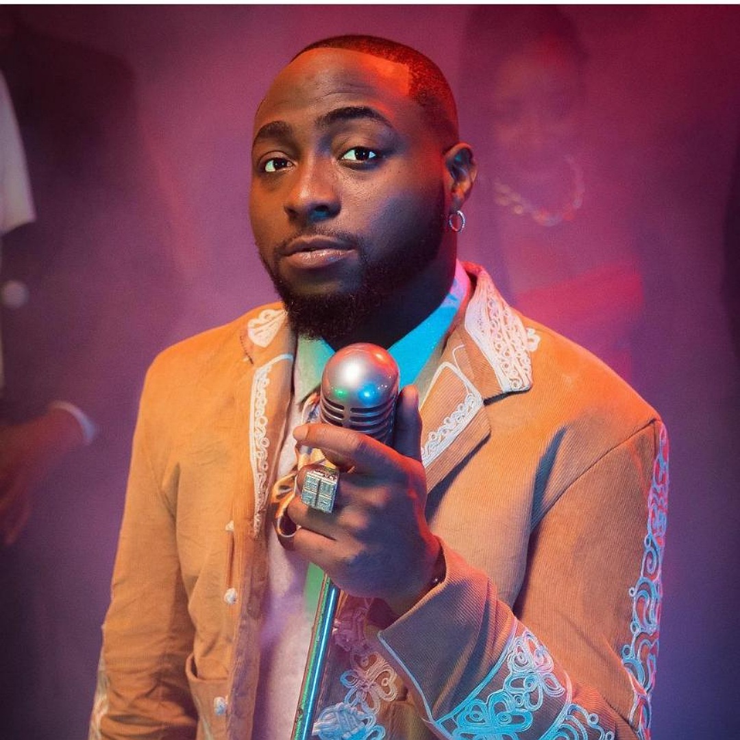 Davido Blesses DMW Members with Multi-million Naira Rolex Watches