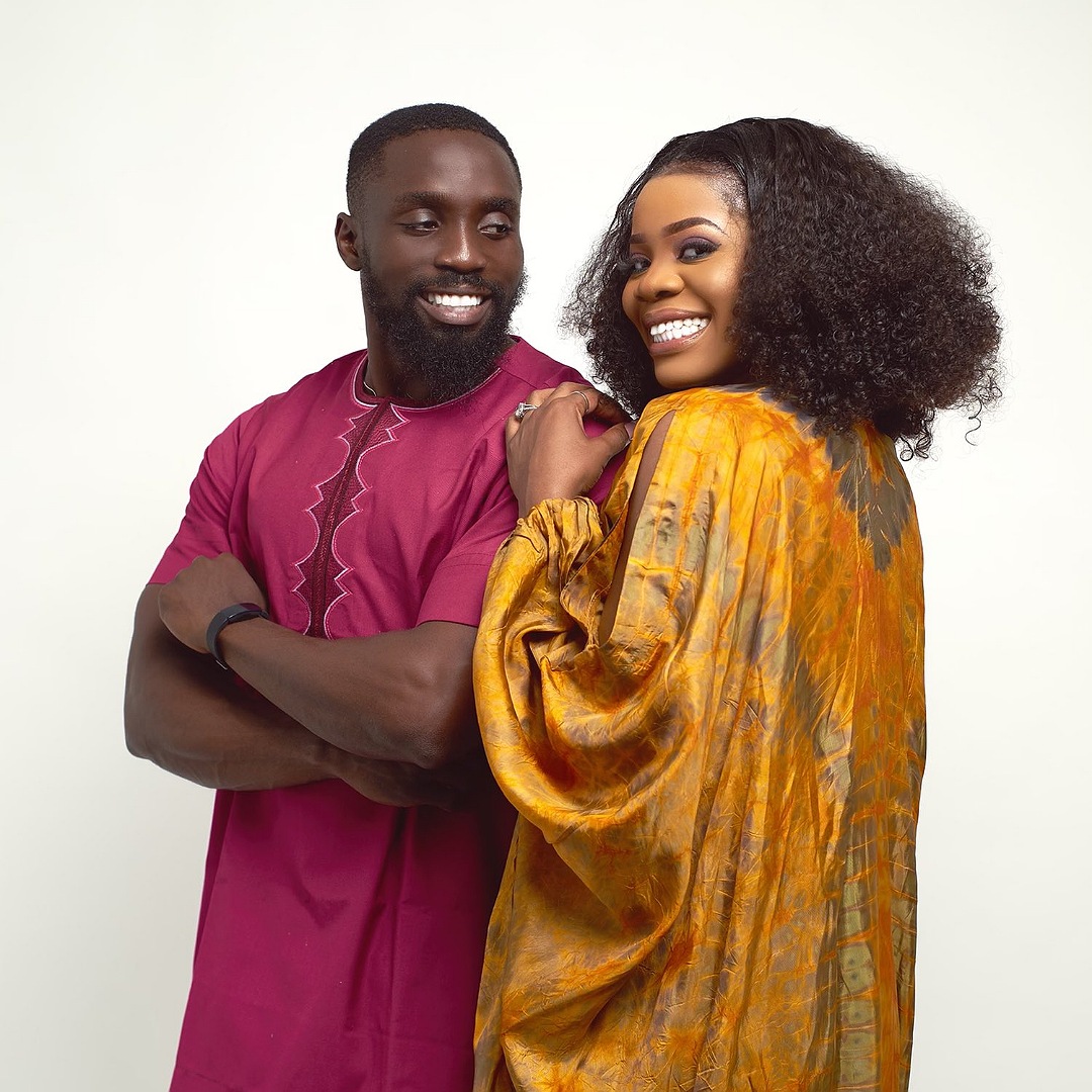 Wizkids Baby Mama Shows Off Her New Man