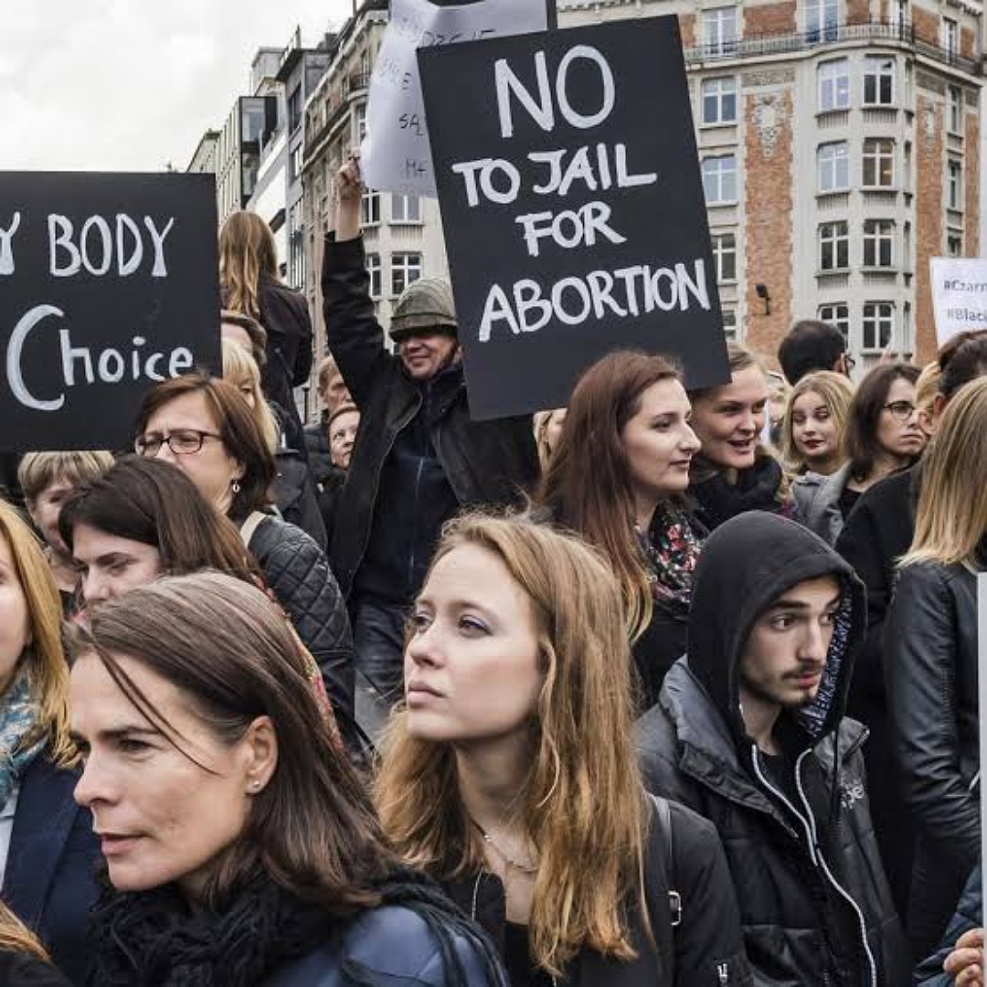Poles Protest Against Outlawing The Termination Of Pregnancies With Defects