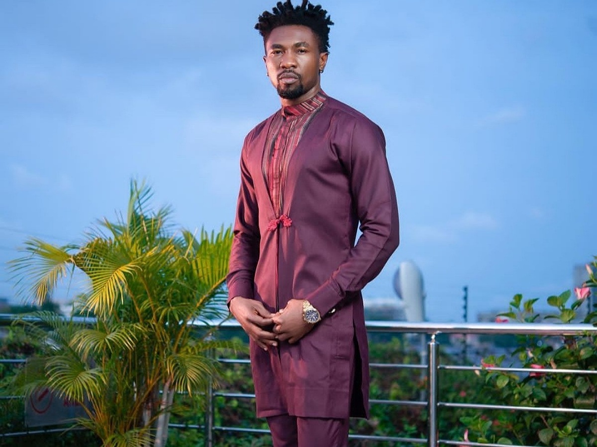 "Hide your wives" Boma warns men as he steps out (video)