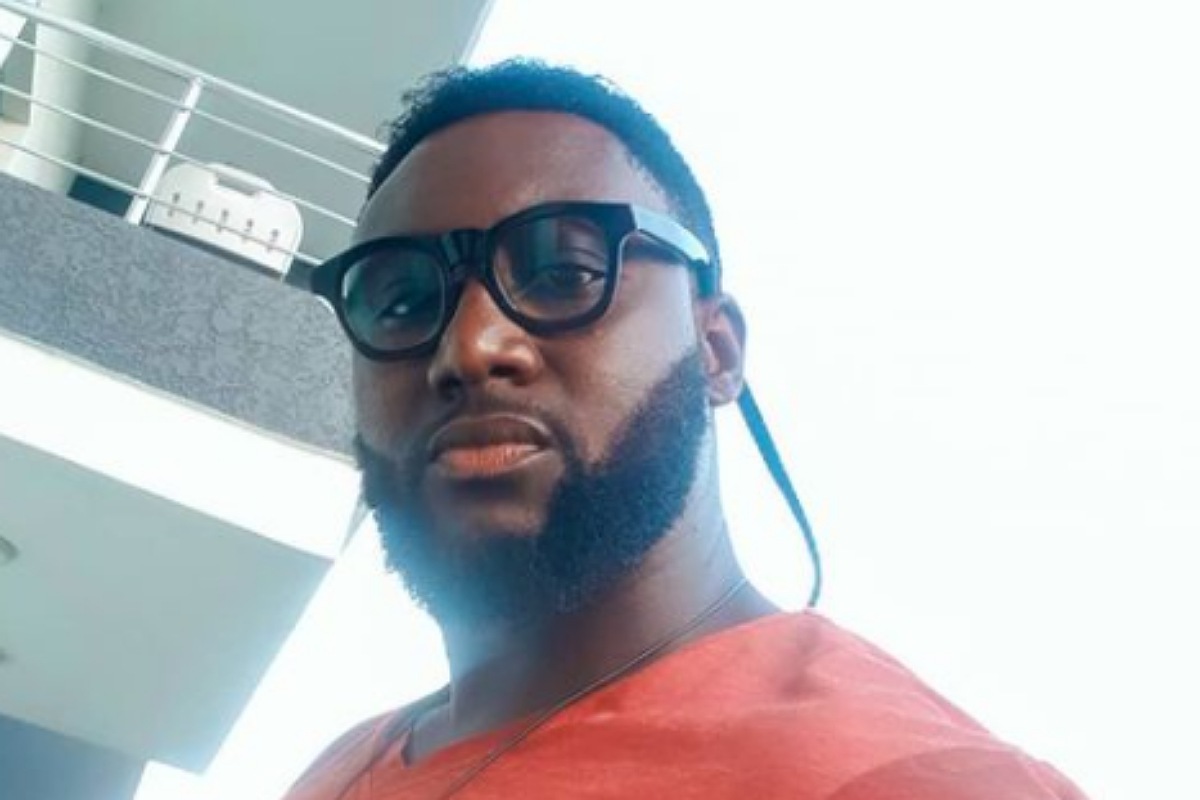 Singer Djinee wonders if children of politicians speak to their fathers about the state of the country
