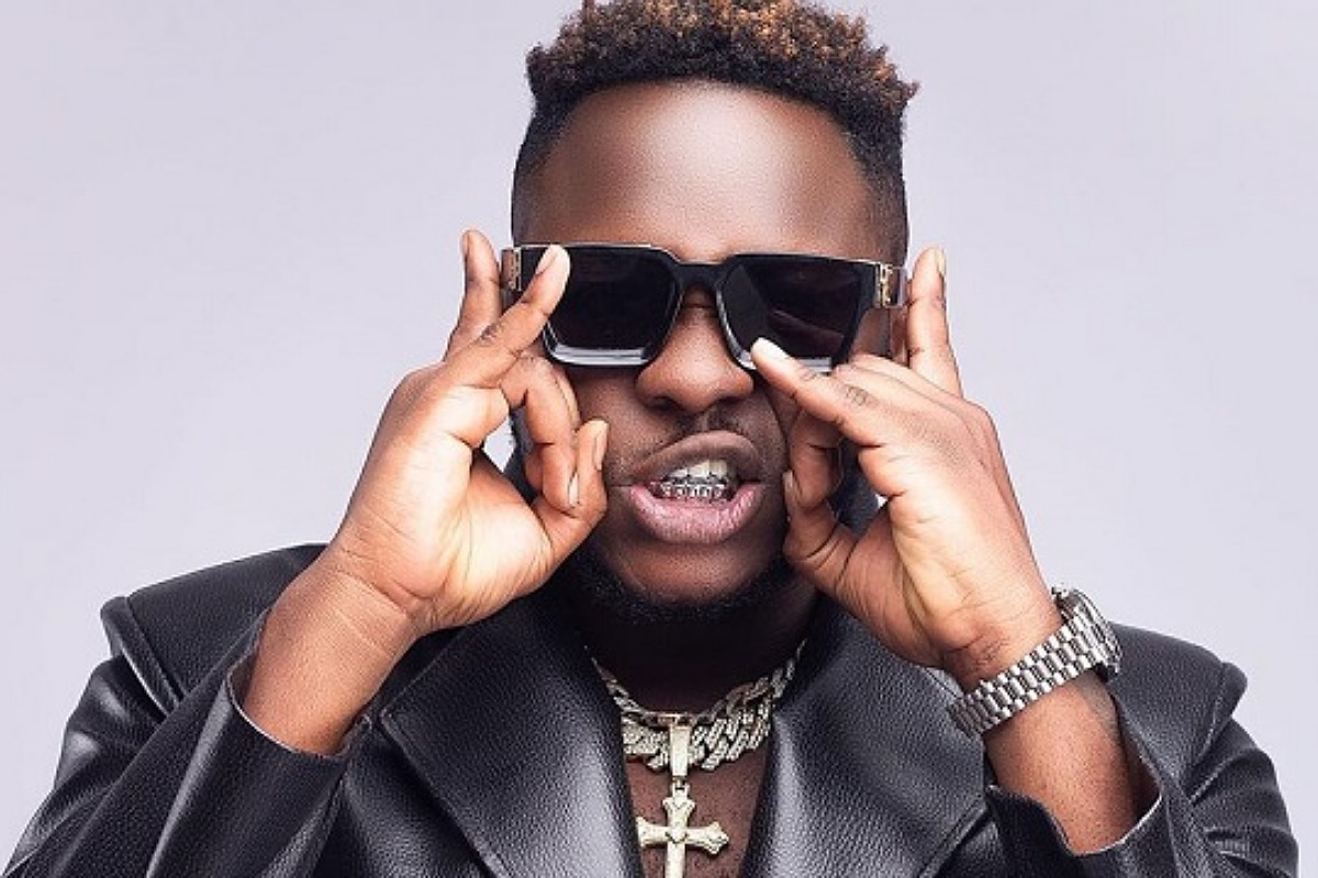 Ghanaian Rapper Medikal Arrested For Brandishing Pistol On Social Media