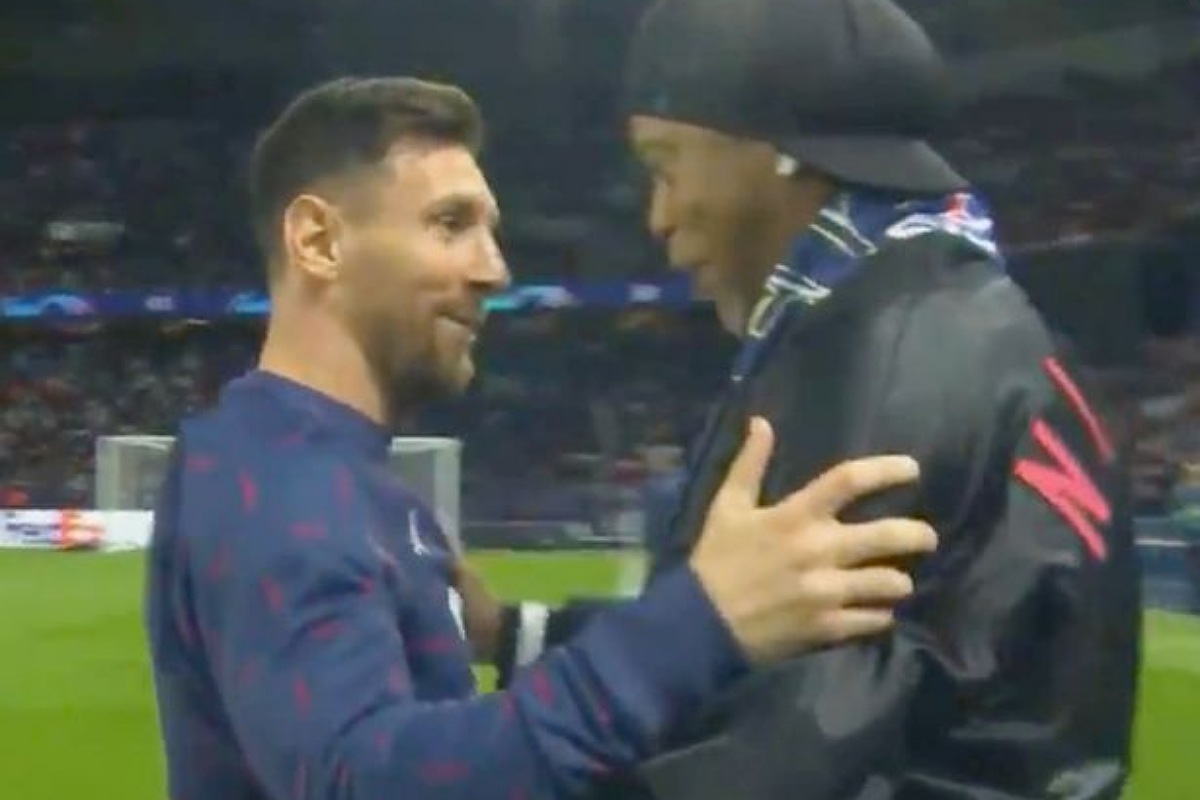 Ronaldinho Sends Message to Lionel Messi after a visit to PSG | Read